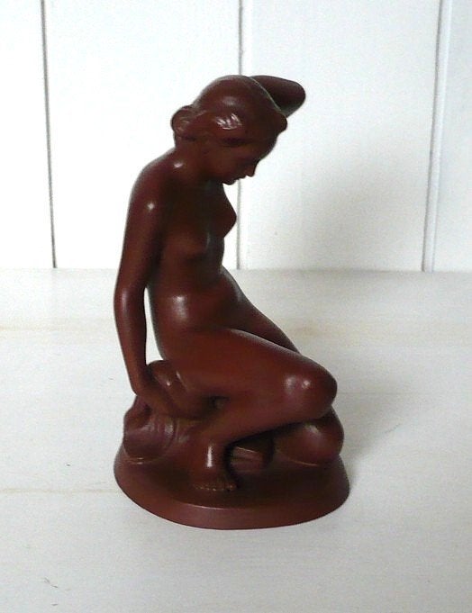 Prachtig beeld van een naakte knielende vrouwenfiguur, Minder dan 20 cm, Handgemaakt, Art nouveau, Ophalen of Verzenden