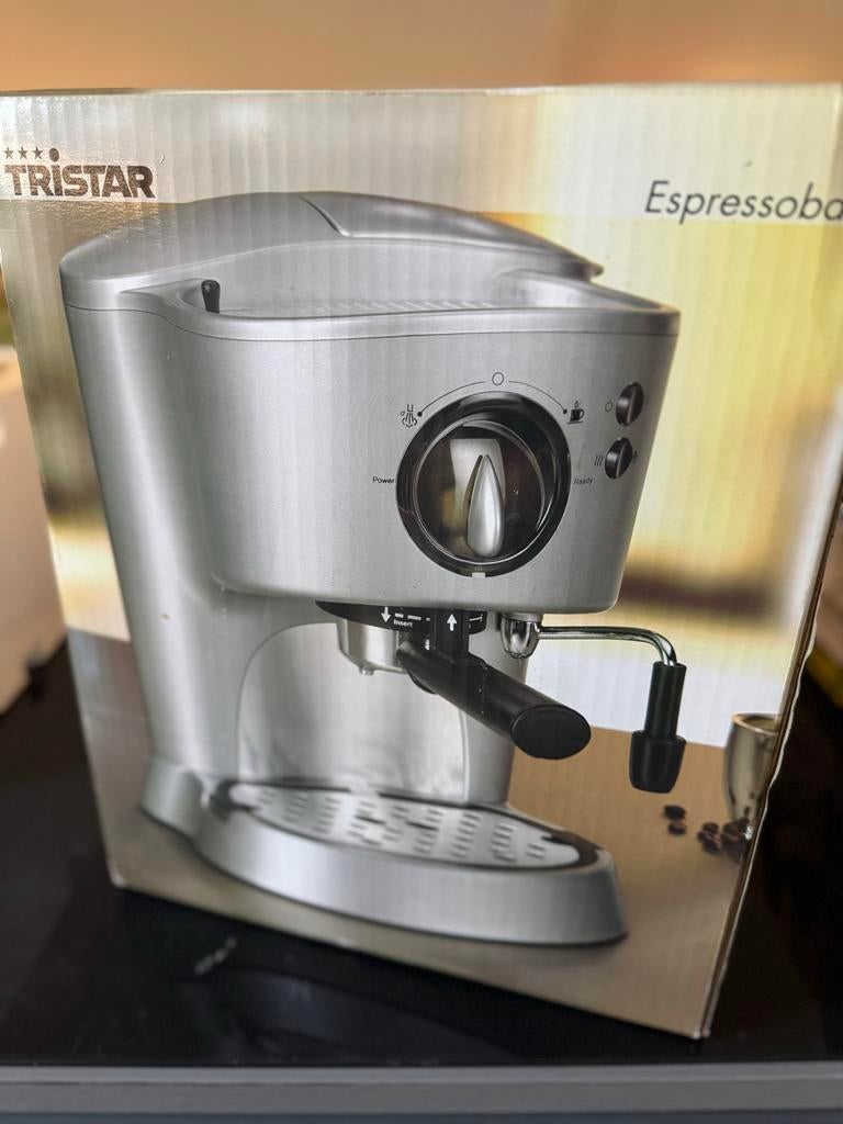 Tristar Espressomachine met stoompijpje, Witgoed en Apparatuur, Koffiezetapparaten, Ophalen, Afneembaar waterreservoir, Espresso apparaat