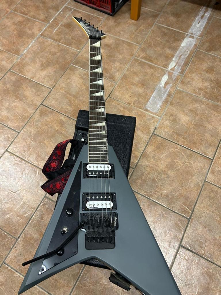 Jackson v, Muziek en Instrumenten, Ophalen of Verzenden, Solid body, Overige merken
