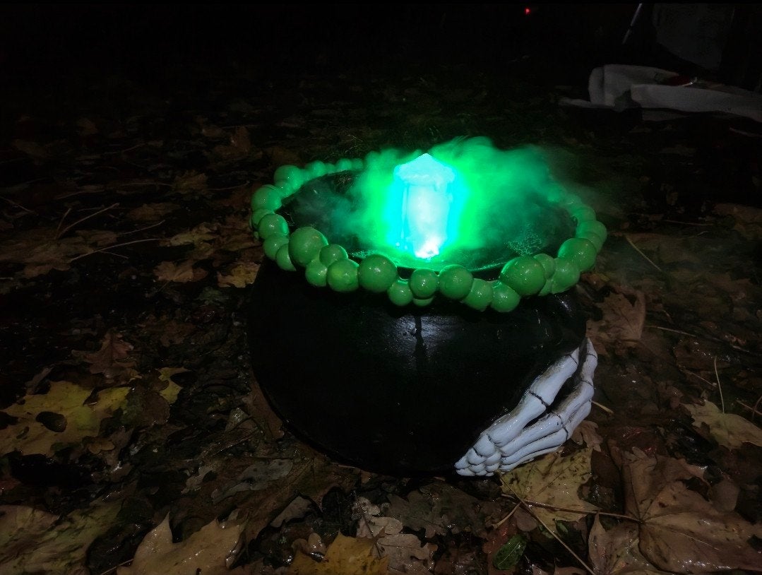 Heksenketel met mistmaker  - Halloween decoratie, Ophalen, Zo goed als nieuw, Feestartikel, Halloween of Griezel