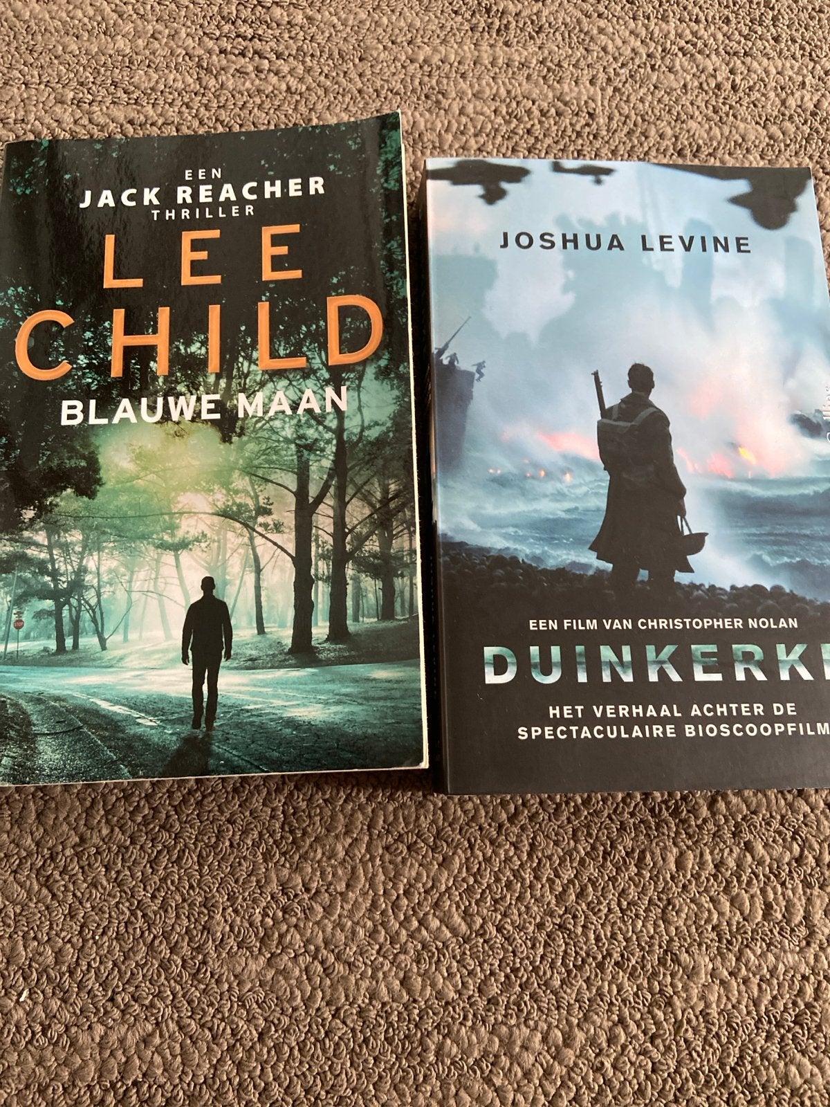 Lee Child - Blauwe Maan & Joshua Levine - Duinkerke, Boeken, Ophalen of Verzenden, Gelezen, Nederland
