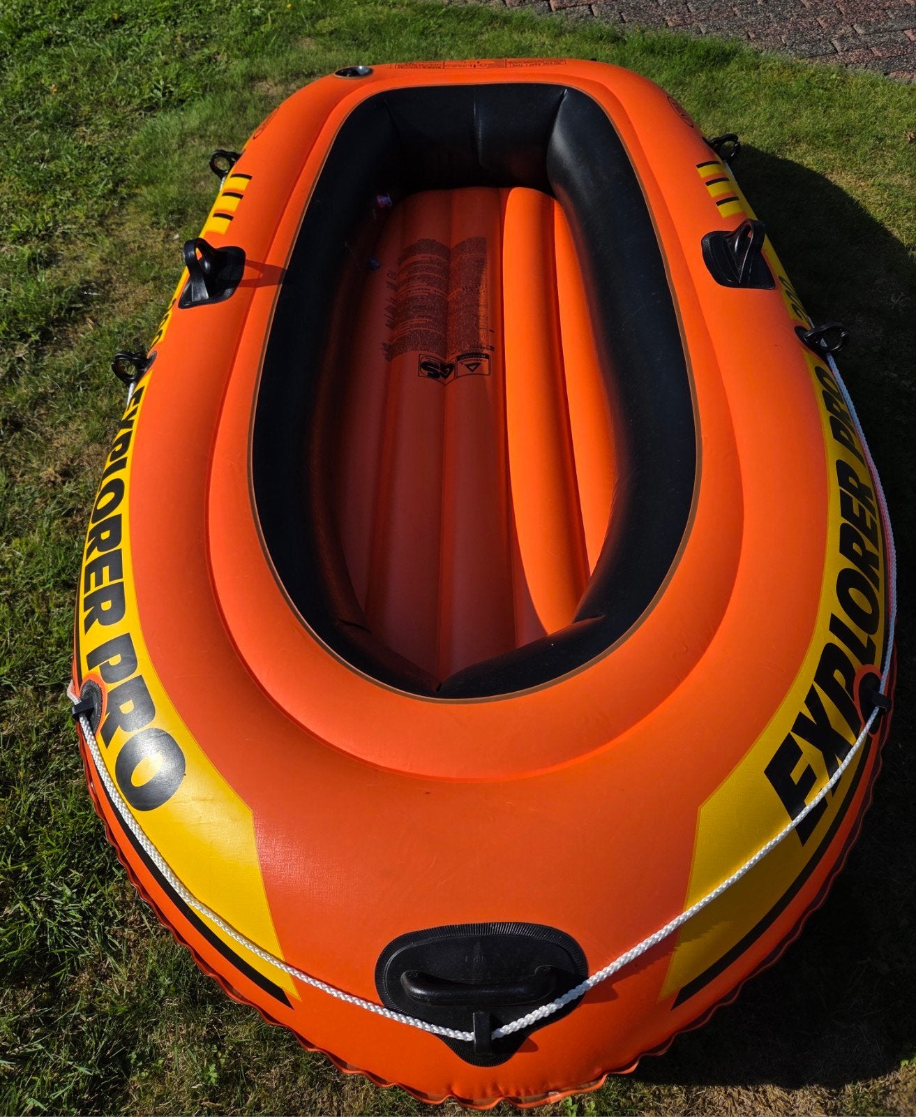Intex explorer pro 200 oranje 2 pers opblaasboot + 1 peddel, Ophalen of Verzenden, Zo goed als nieuw