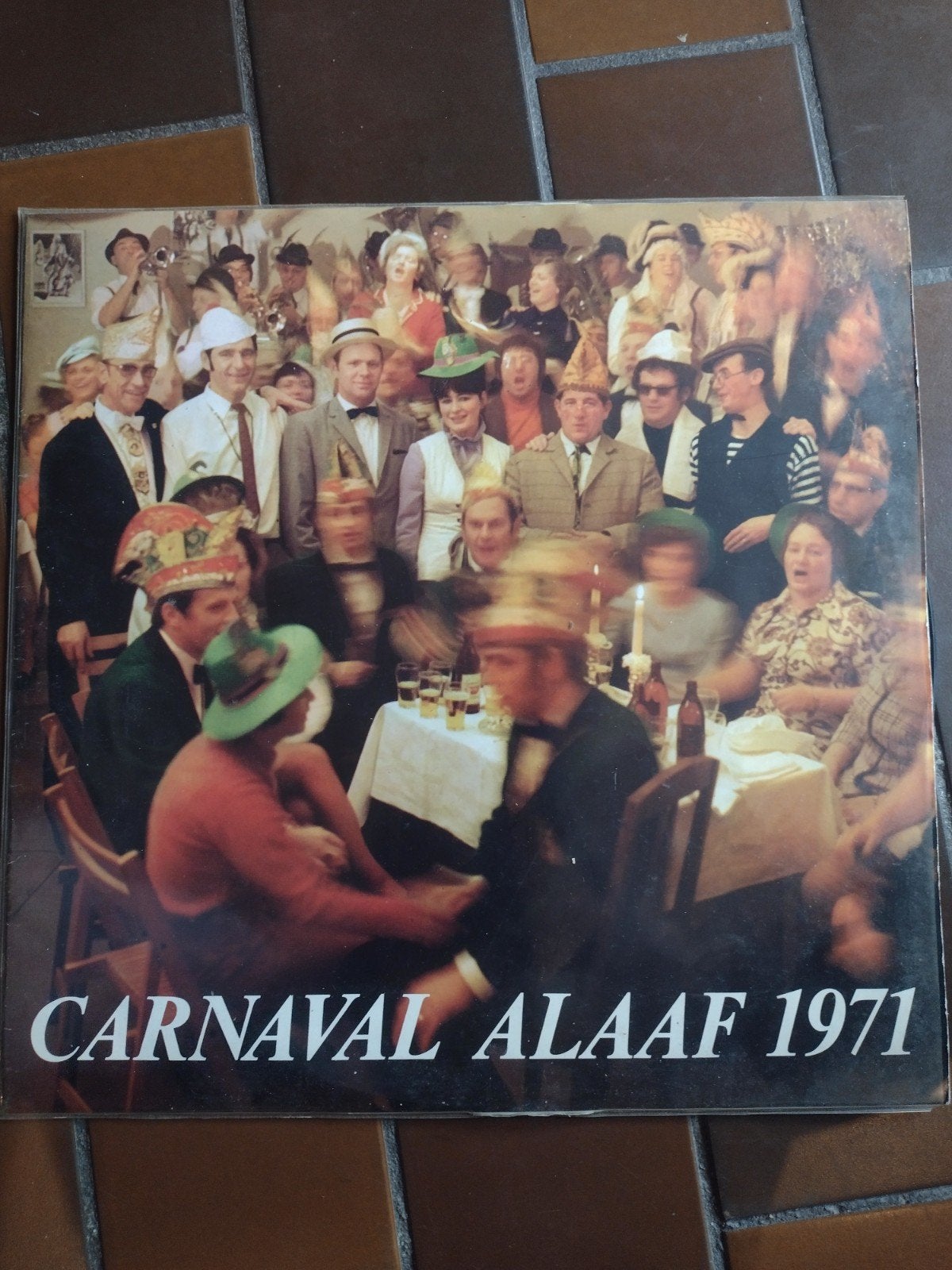 LP Carnaval Alaaf 1971 - Vastelaovend in Limburg, Ophalen of Verzenden, Gebruikt, Feestmuziek