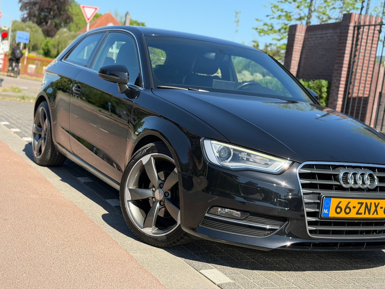 Audi A3 1.4 Tfsi 90KW 3D 2013 Zwart, Voorwielaandrijving, 4 cilinders, 620 kg, Origineel Nederlands