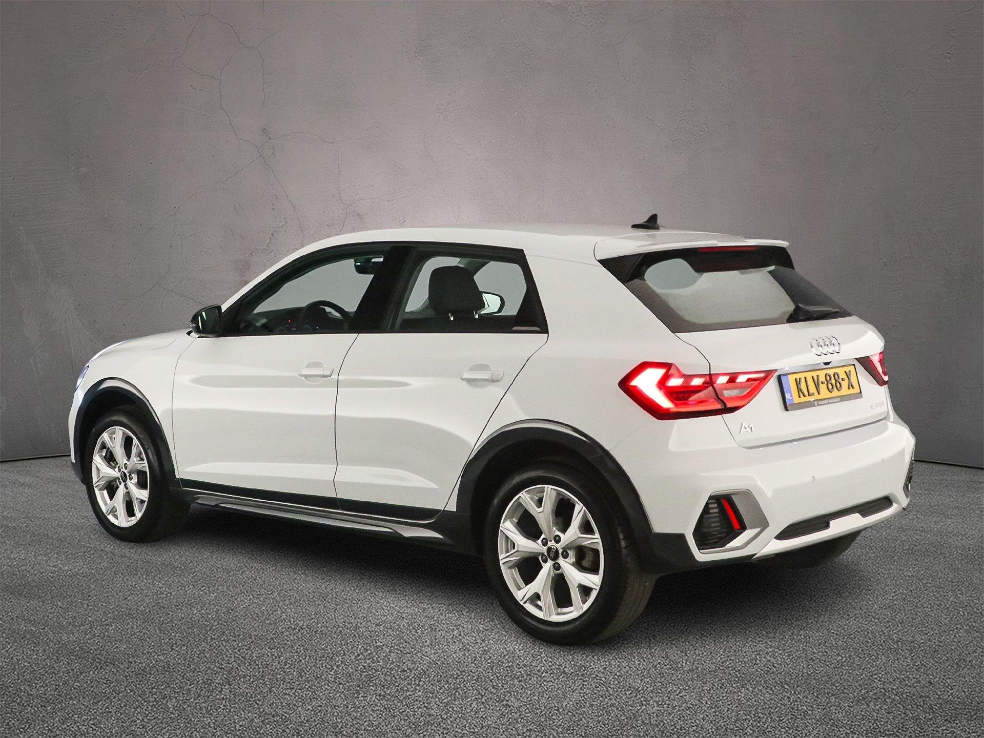 Audi A1 allstreet 30 TFSI Advanced edition | Apple/Android P, Auto's, Audi, Stof, Euro 6, 116 pk, Wit