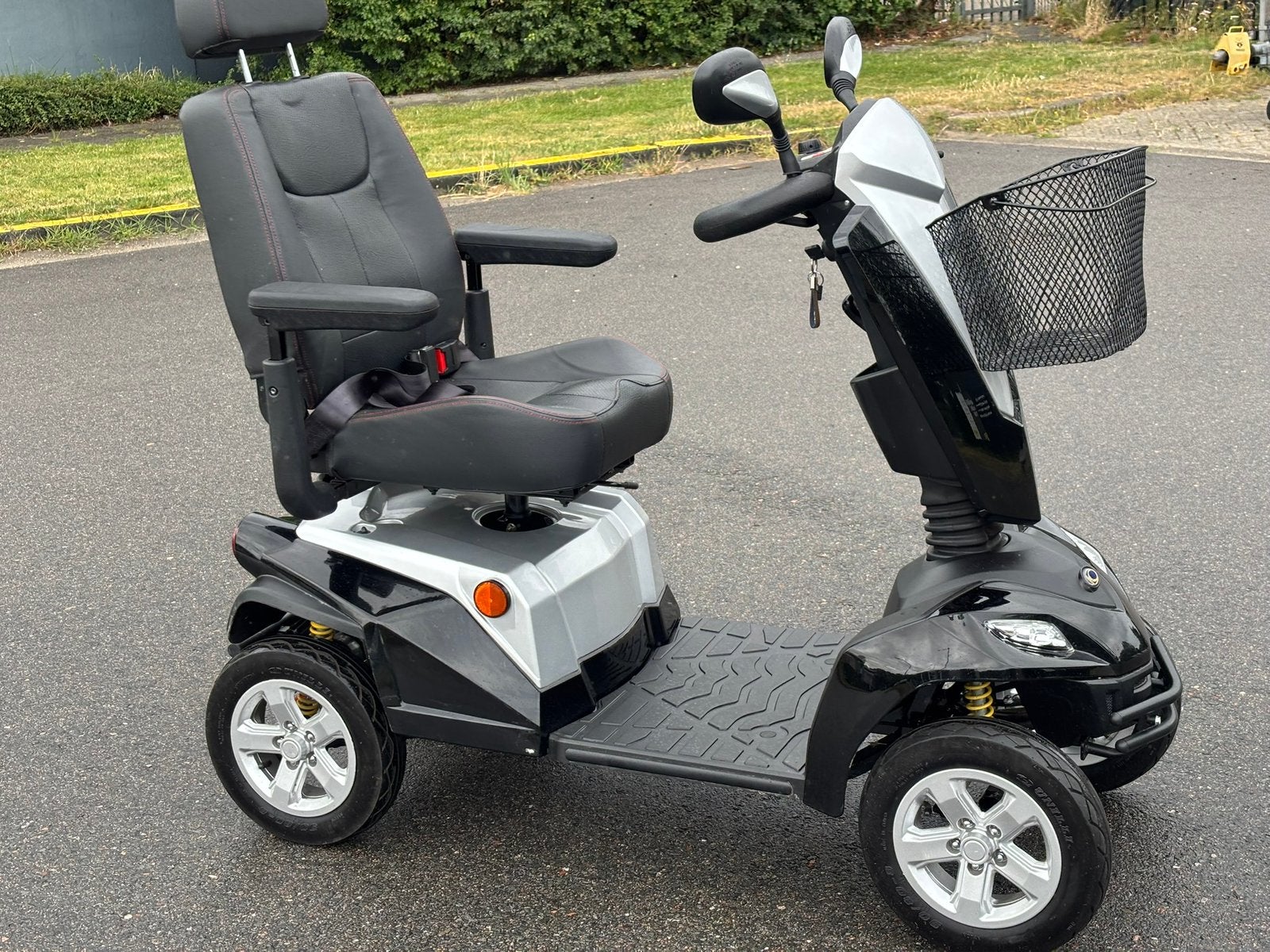 Scootmobiel Kymco zo wegrijden helemaal compleet, Meer info ☎️0️⃣6️⃣➖2️⃣0️⃣9️⃣0️⃣1️⃣0️⃣4️⃣0️⃣, Kymco, Kymco Nederland, Ophalen of Verzenden
