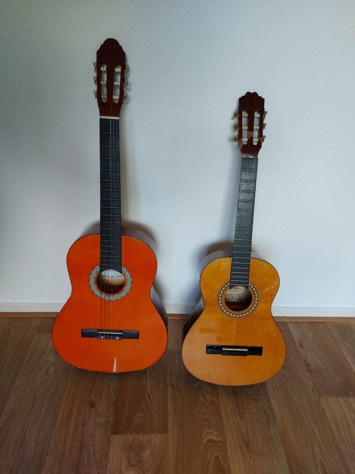 2x Klassieke Gitaar Te Koop - Motion TC-601 + CGT303, Muziek en Instrumenten, Snaarinstrumenten | Gitaren | Akoestisch, Ophalen