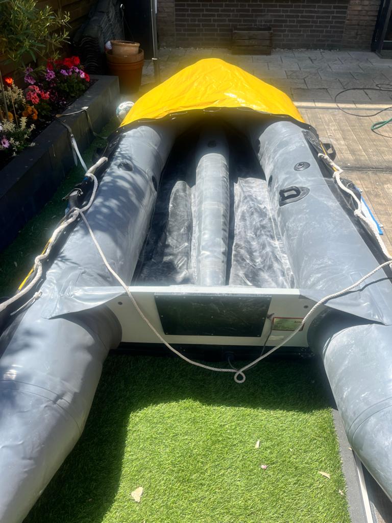Rubberboot van het japanse merk Achillis, Watersport en Boten, 4 m, 1 m, 6 pk, 20 cm