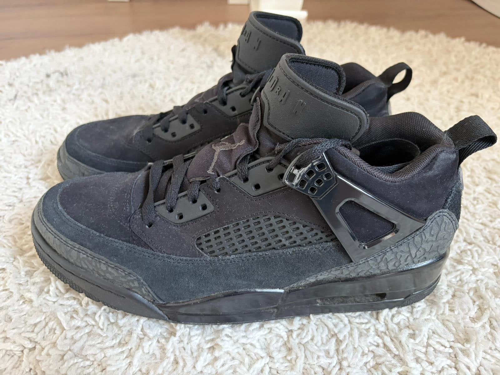 Jordan Spizike low zwart, Ophalen of Verzenden, Zo goed als nieuw, Zwart