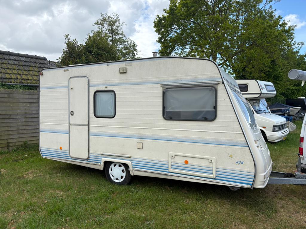 Bamba 426 opknapper, Caravans en Kamperen, Vast bed, Tot en met 2, Particulier, Caravelair