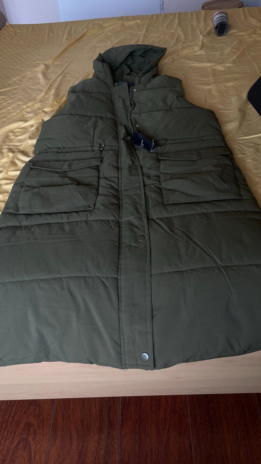 Lange gewatteerde bodywarmer met capuchon, Kleding | Dames, Bodywarmers, Ophalen, Nieuw, Maat 38/40 (M), Groen