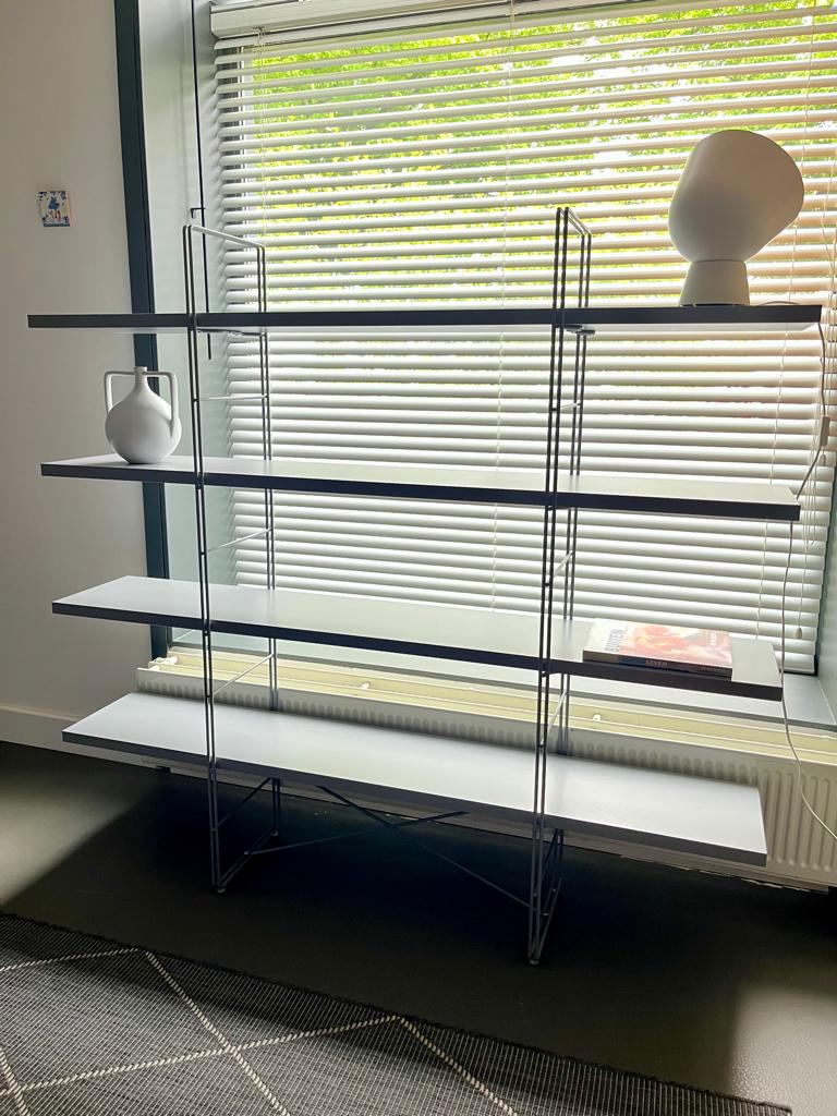 Roomdivider | Wandkast | Wandrek | Enetri | Niels Gammelaard, Huis en Inrichting, Kasten | Boekenkasten, Minimalistisch, Tijdloos, Design