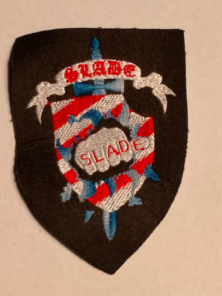 Slade rock hardrock vintage shield logo patch SUPER RARE, Verzamelen, Ophalen of Verzenden, Nieuw, Kleding