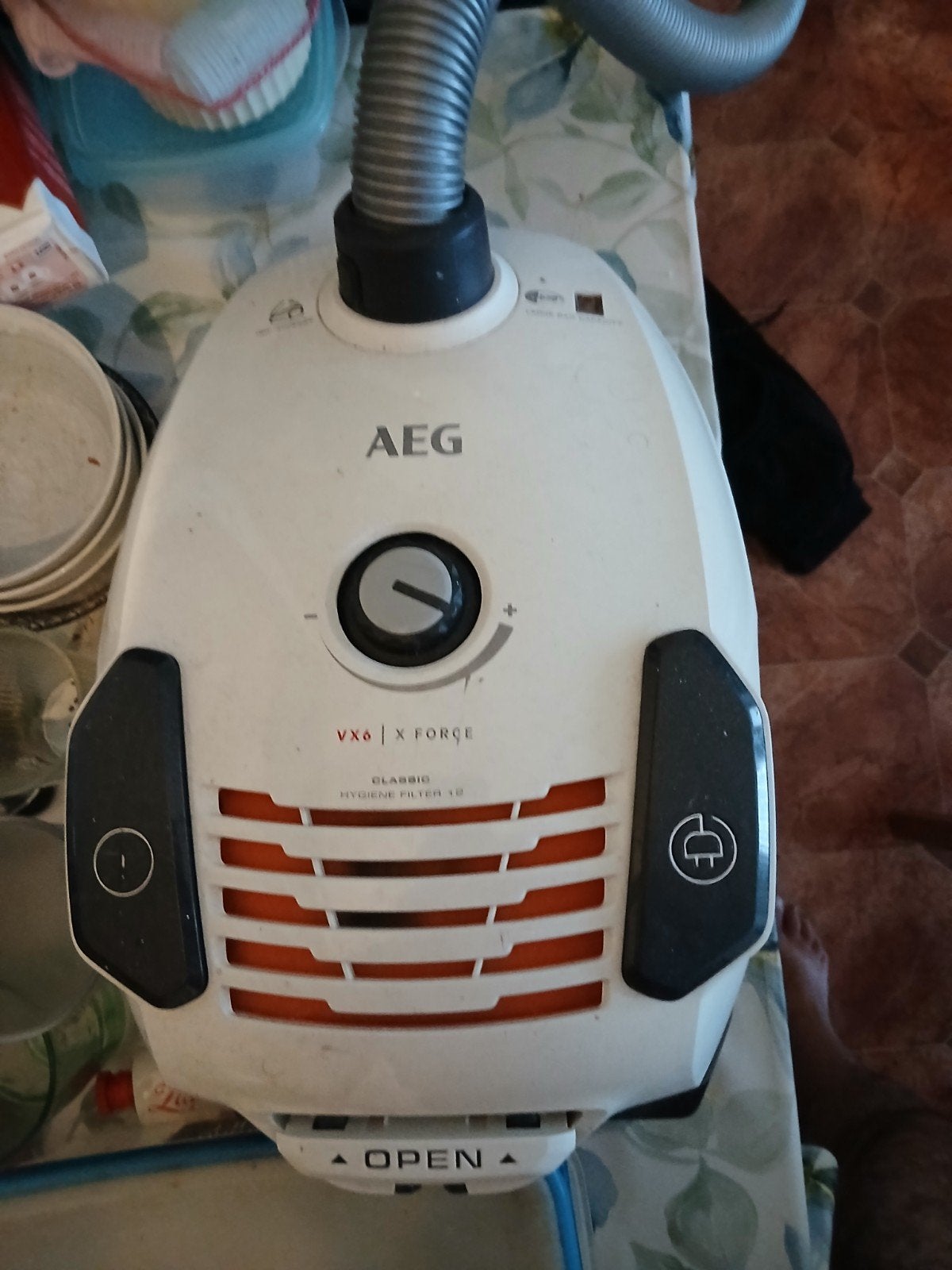 AEG Stofzuiger, Ophalen, Zo goed als nieuw