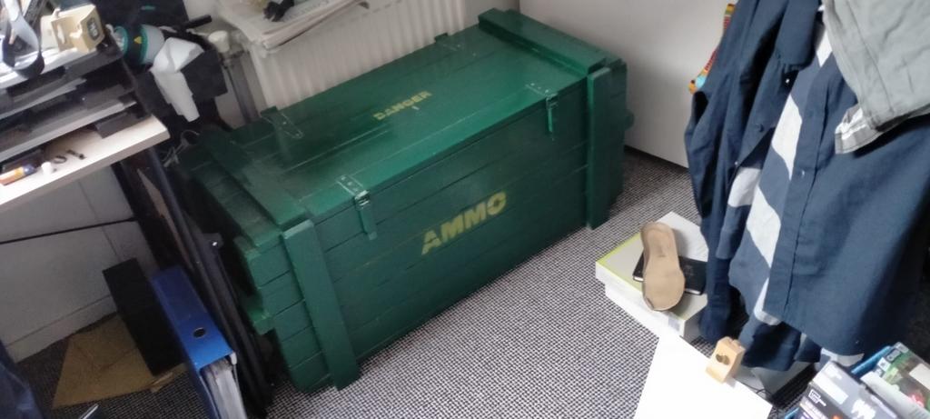 Groene munitiekist voor 20 euro., Ophalen of Verzenden, Zo goed als nieuw