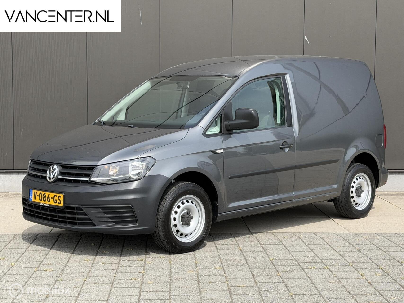 Volkswagen Caddy 1.6 TDI L1H1 Airco Trekhaak Parkeersensoren, Auto's, Bestelauto's, Euro 5, Stof, Zwart, 4 cilinders
