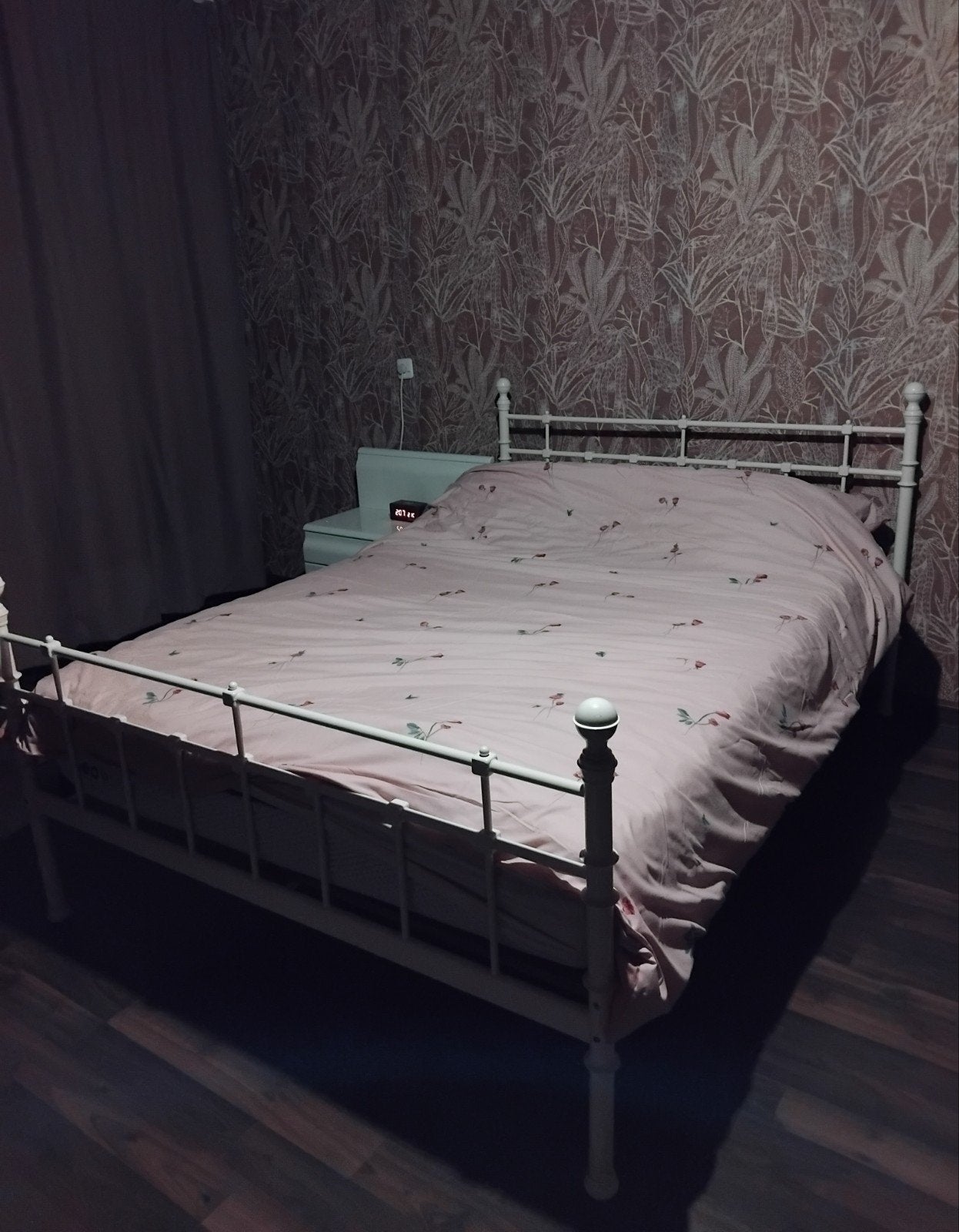 Wit metalen bed (140x200), Ophalen, Gebruikt, Wit, Tweepersoons
