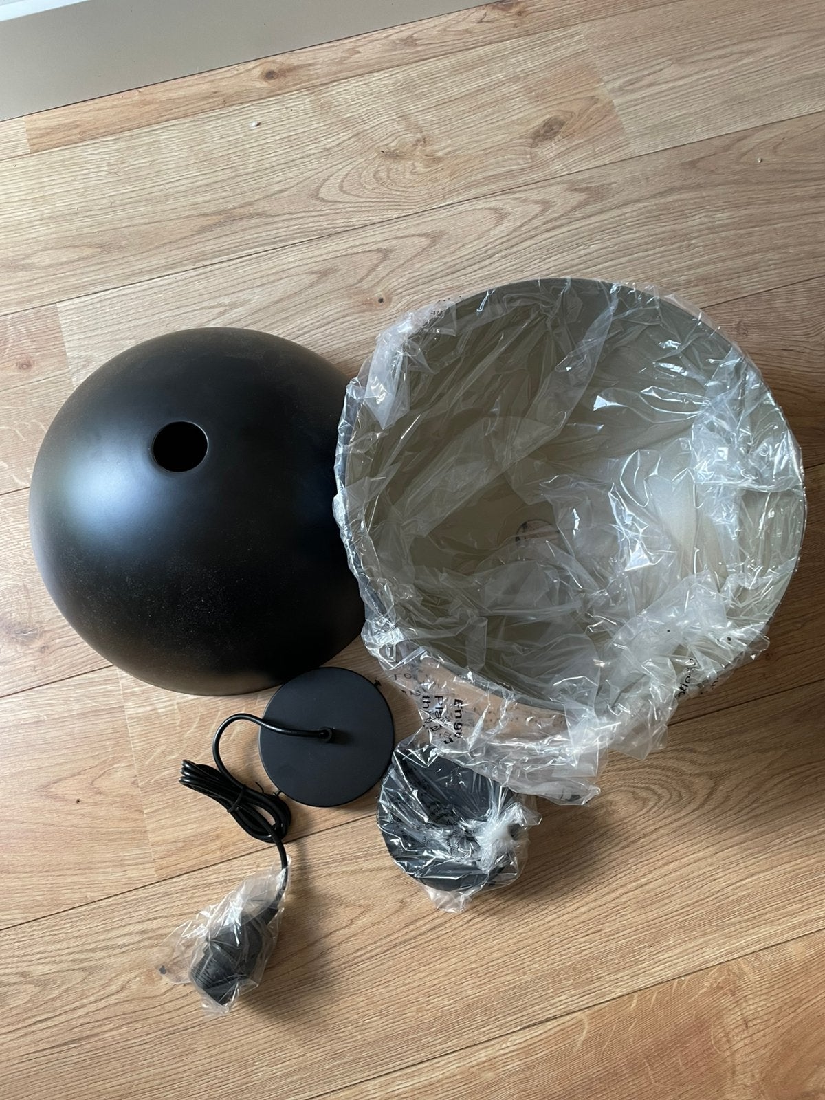 Nieuwe zwarte hanglampen, modern design, Ophalen of Verzenden, Nieuw, Metaal, 75 cm of meer