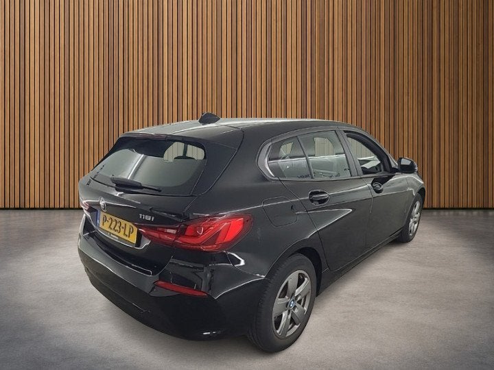 BMW 1-serie 118i Business Edition 1e-Eig. & Dealer-Onderh BO, Auto's, Gebruikt, Zwart, Origineel Nederlands, Bedrijf