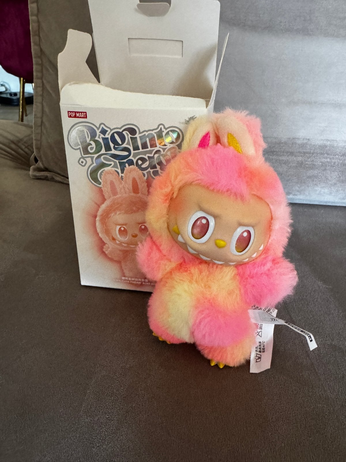 Popmart Labubu Big Into Energy knuffel, Kinderen en Baby's, Met doos, Overige merken, Overige karakters, Overige typen