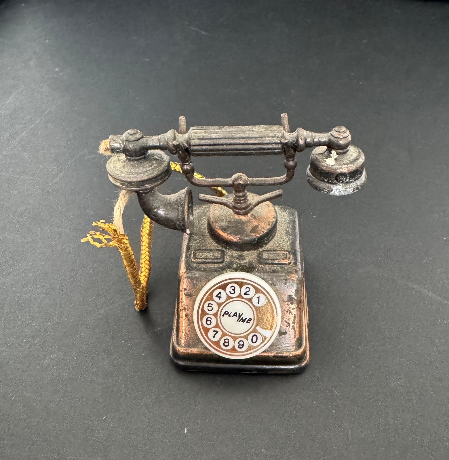 Letterbak beeldje, koperen telefoon, 5,5 cm hoog, Ophalen of Verzenden, Gebruikt