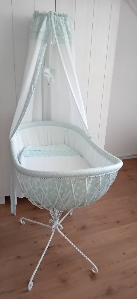 Klassiek babywiegje, Ophalen, Zo goed als nieuw, Wieg