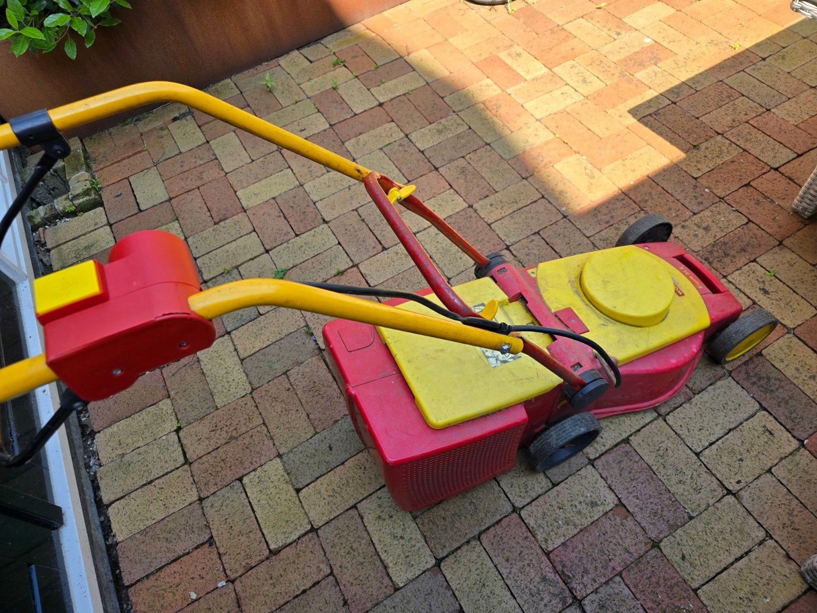 Wolf Garten grasmaaier Esprit 34E - werkt goed, Tuin en Terras, Grasmaaiers, Ophalen, Opvangzak