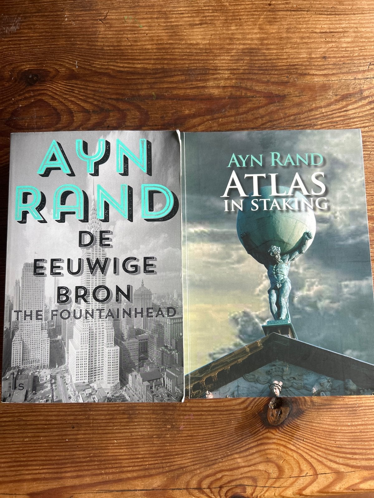 Ayn Rand: De Eeuwige Bron & Atlas in Staking (2 boeken), Ophalen of Verzenden, Gelezen, Nederland