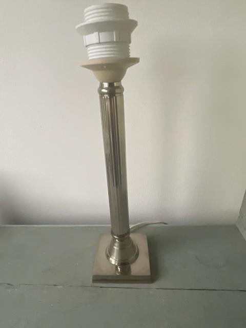 Klassieke verzilverde lange lampenvoet. Chique., Ophalen, Zo goed als nieuw, Metaal, Minder dan 50 cm