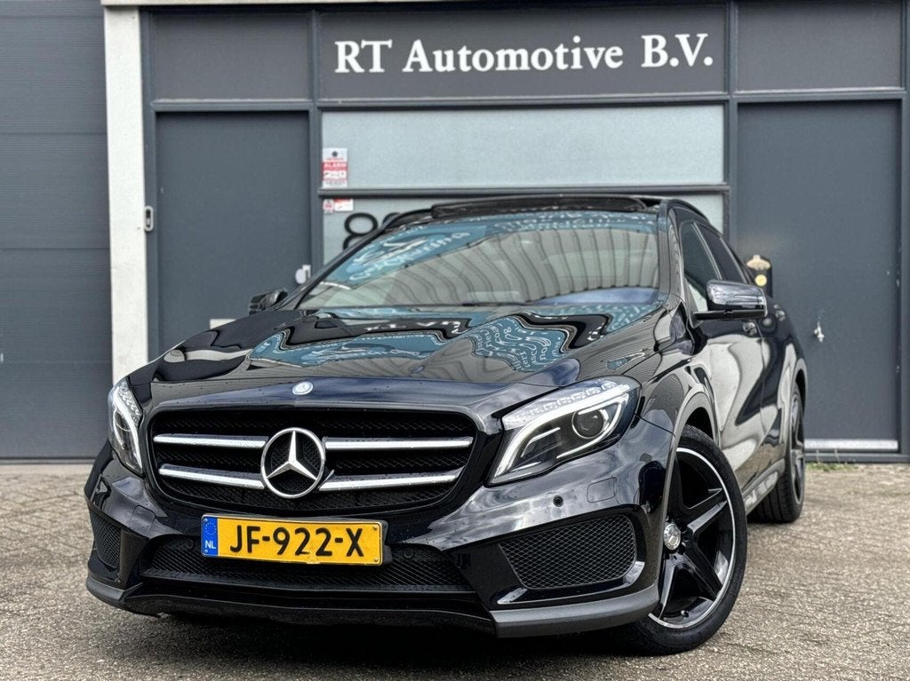 Mercedes GLA-klasse 180 AMG Pano Xenon Navi Automaat, Gebruikt, Euro 6, 4 cilinders, 715 kg
