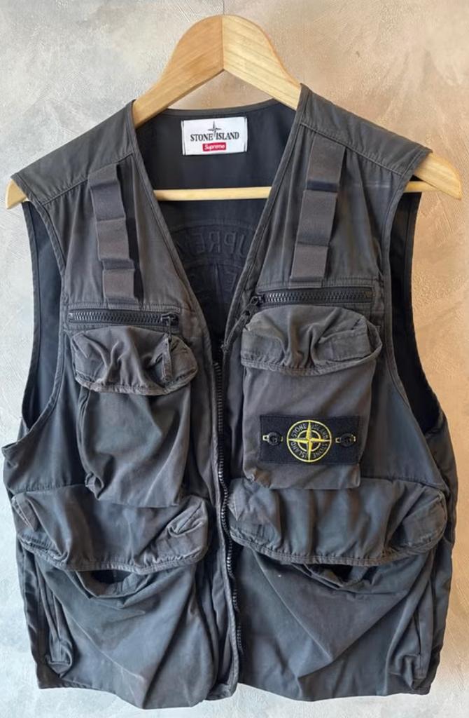 Supreme Stone Island Cargo Vest - Maat S - Black Camo, Ophalen of Verzenden, Zo goed als nieuw, Maat 46 (S) of kleiner, Zwart