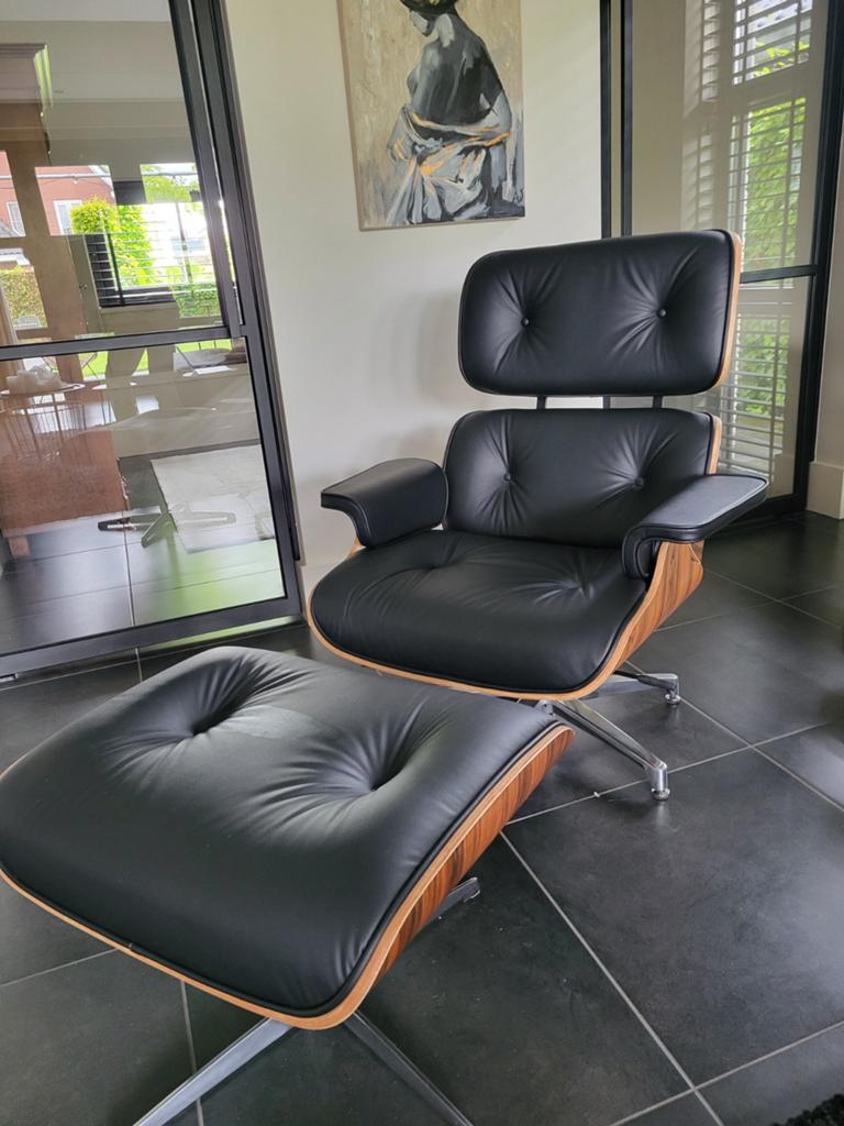 Eames Lounge Chair en Ottoman - Zwart Leer & Palissander, Huis en Inrichting, Fauteuils, Ophalen, 75 tot 100 cm, Zo goed als nieuw