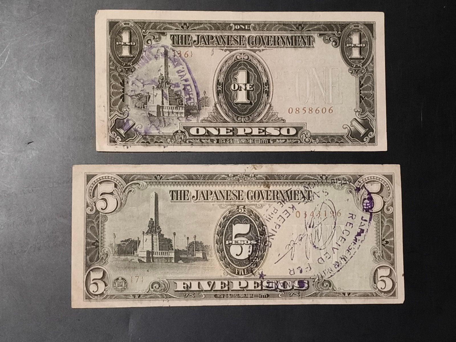 Philippines 1 & 5 pesos 1940-43 VF/XF, Ophalen of Verzenden, Zuidoost-Azië