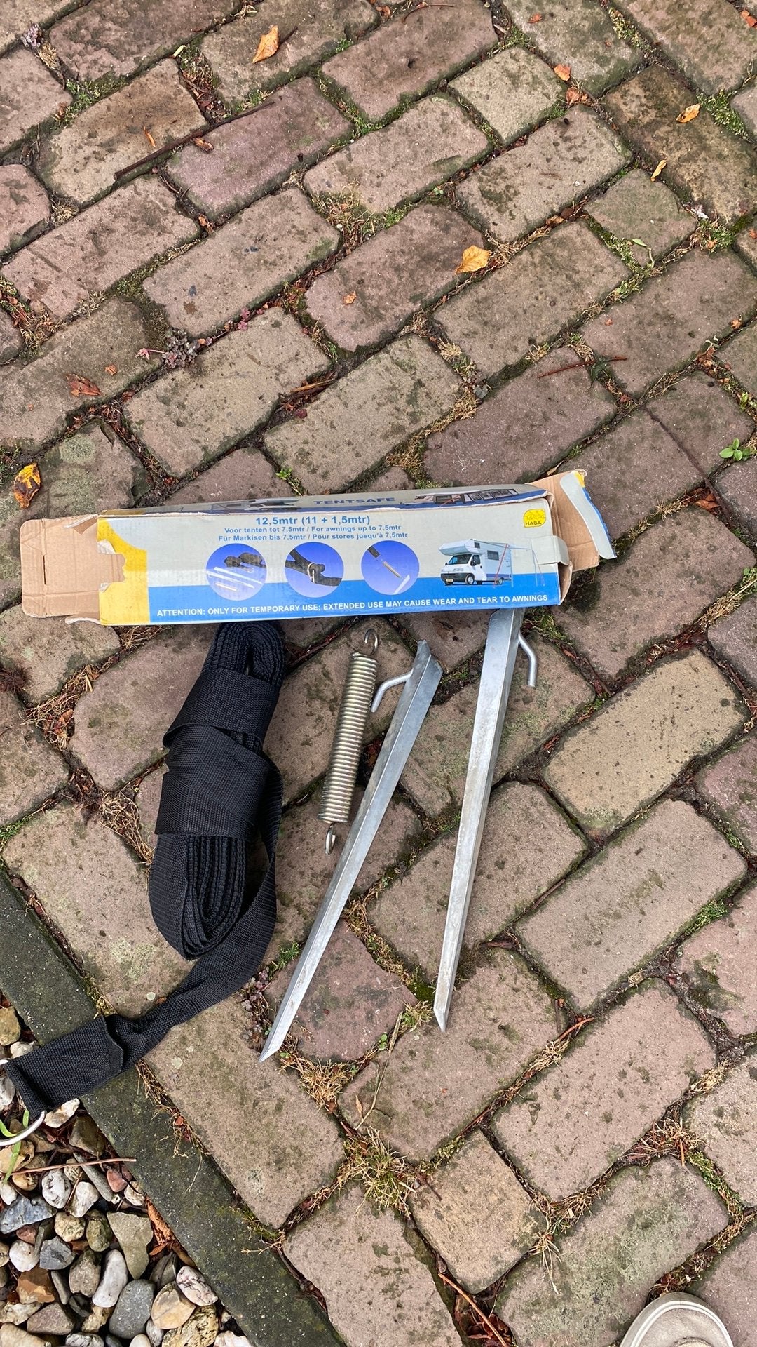 Stormband, Ophalen, Nieuw