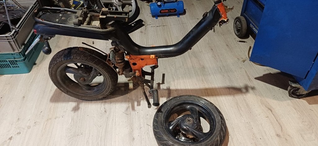 tomos youngster frame, Fietsen en Brommers, Ophalen, Gebruikt