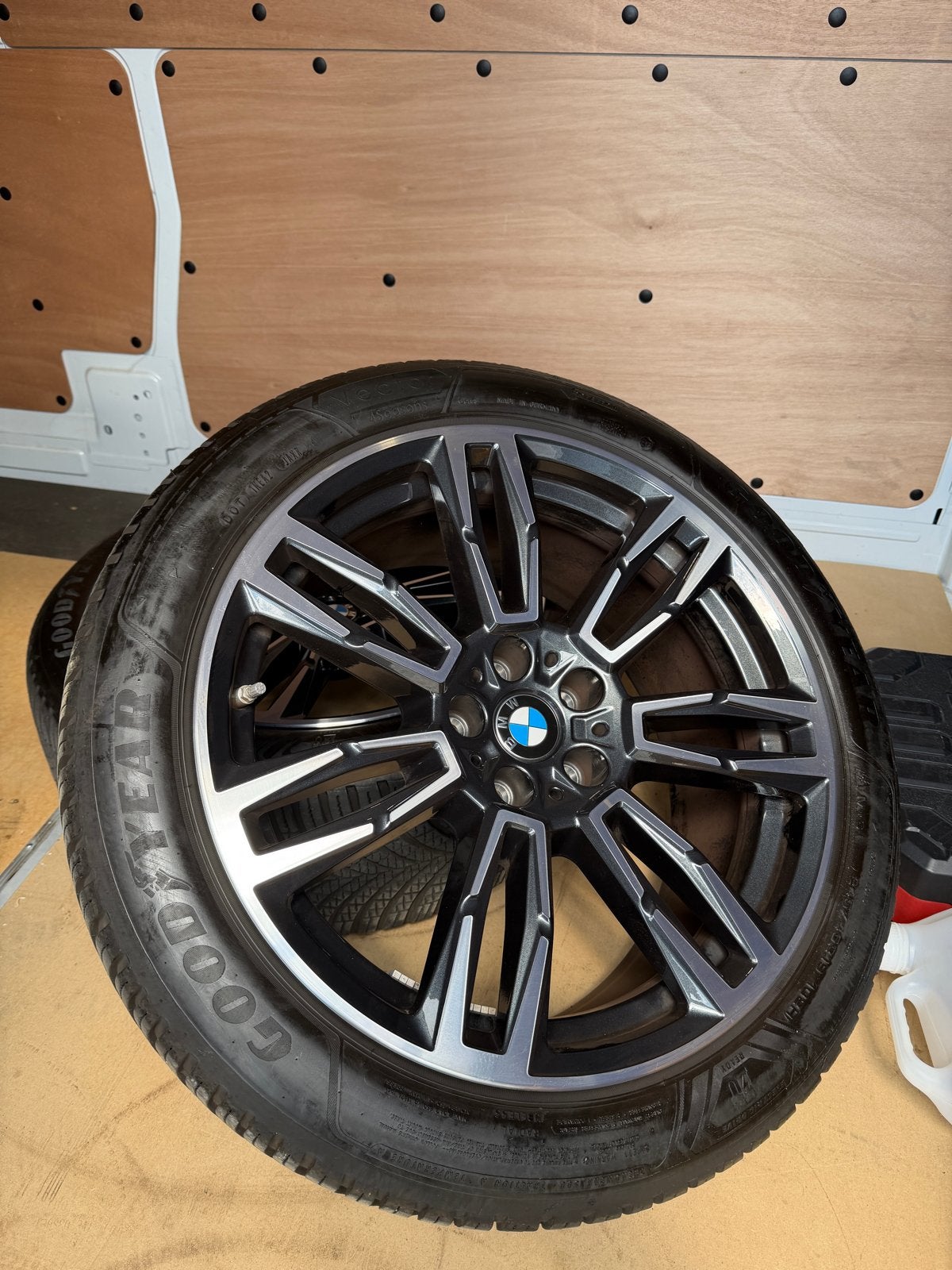 BMW 19 inch velgen met Goodyear All Season banden, 19 inch, Banden en Velgen, Ophalen of Verzenden, All Season