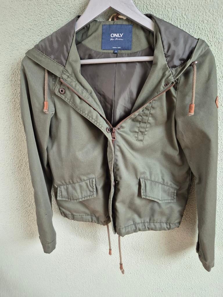 Korte zomerjas van Only, Ophalen of Verzenden, Zo goed als nieuw, Maat 36 (S), Overige kleuren