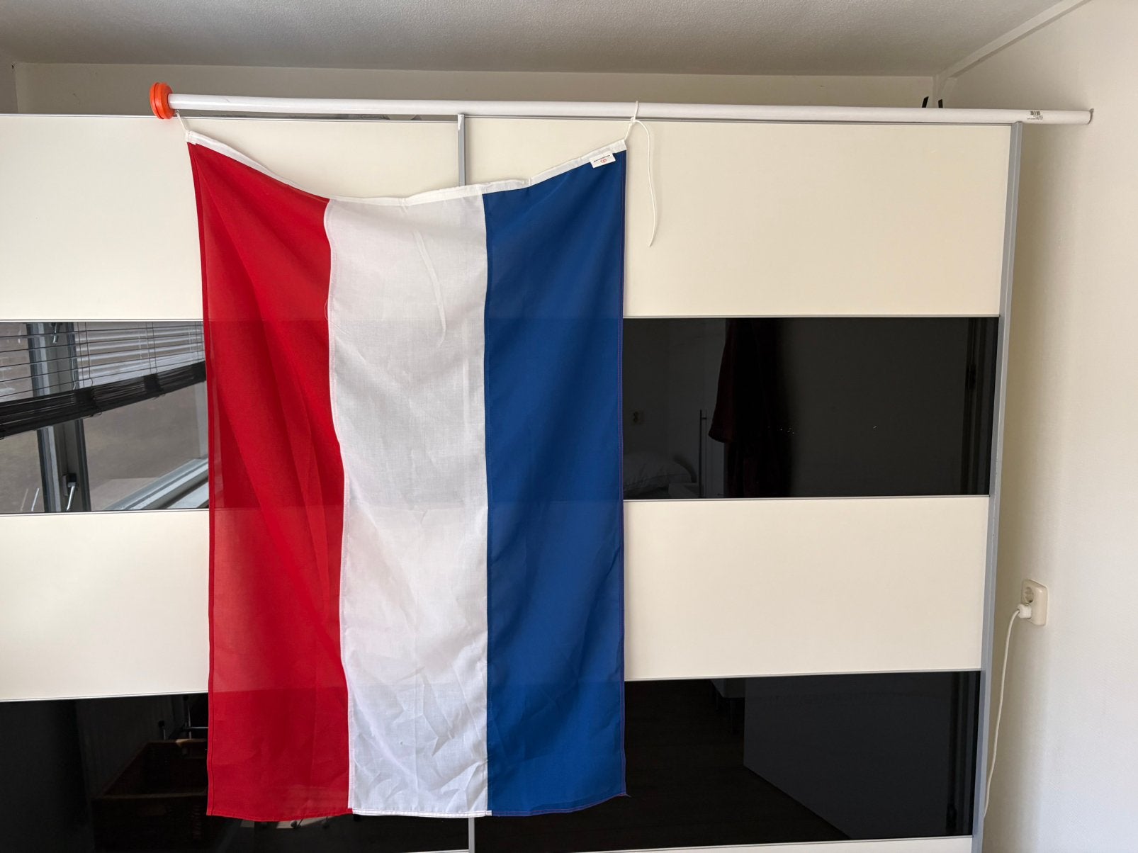 Vlaggenstok met vlag, Ophalen, Zo goed als nieuw