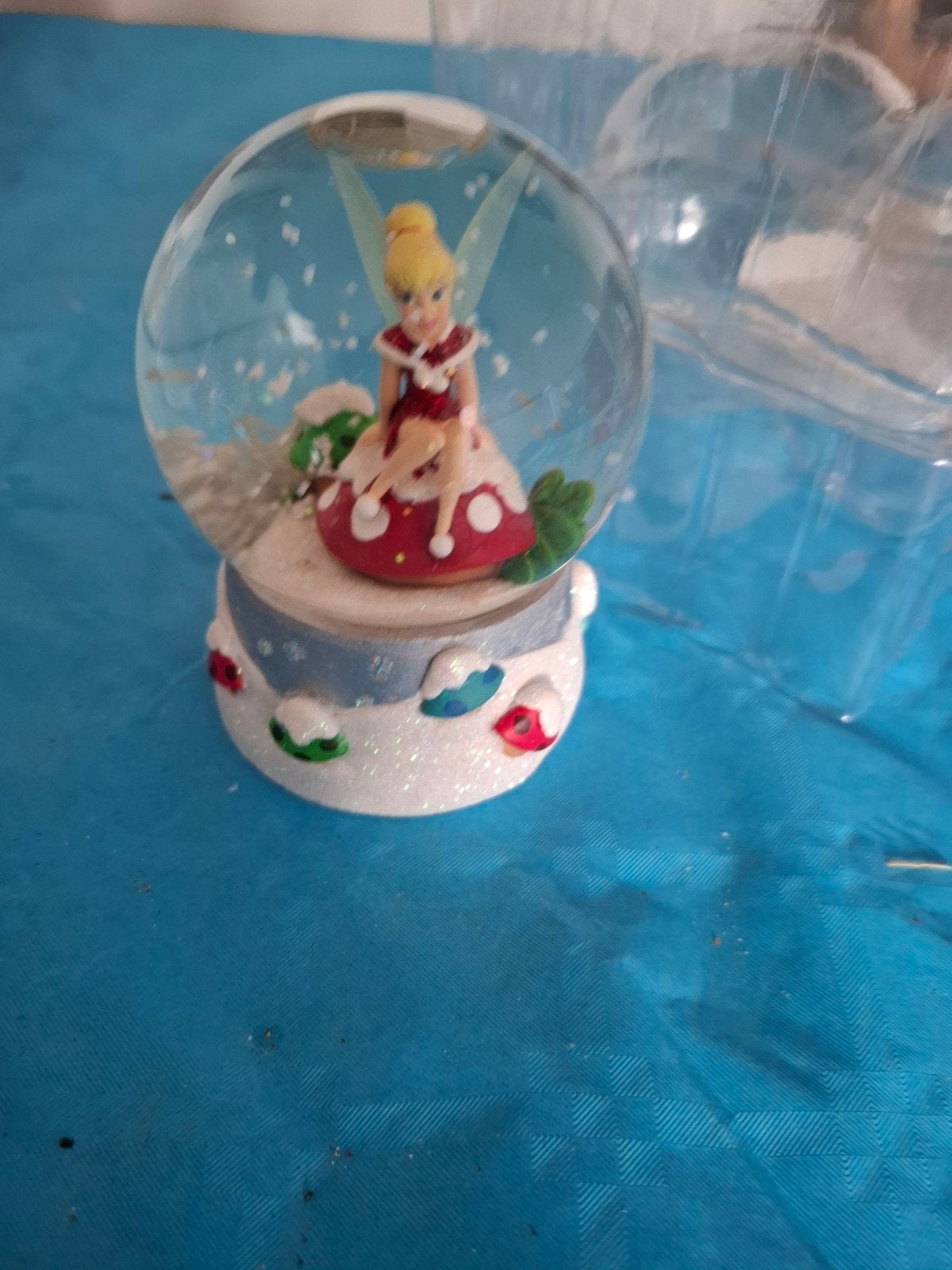 Disney Store Tinkerbell Sneeuwbol - Peter Pan Meesterwerk, Ophalen of Verzenden, Peter Pan of Pinokkio, Zo goed als nieuw, Beeldje of Figuurtje