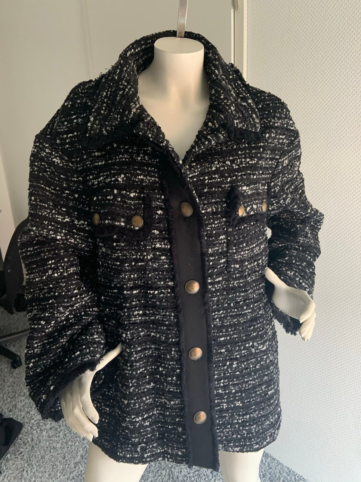 Twinset tweed jas met knopen maat it 46 nl 42, ., Zwart, Maat 42/44 (L), Ophalen of Verzenden