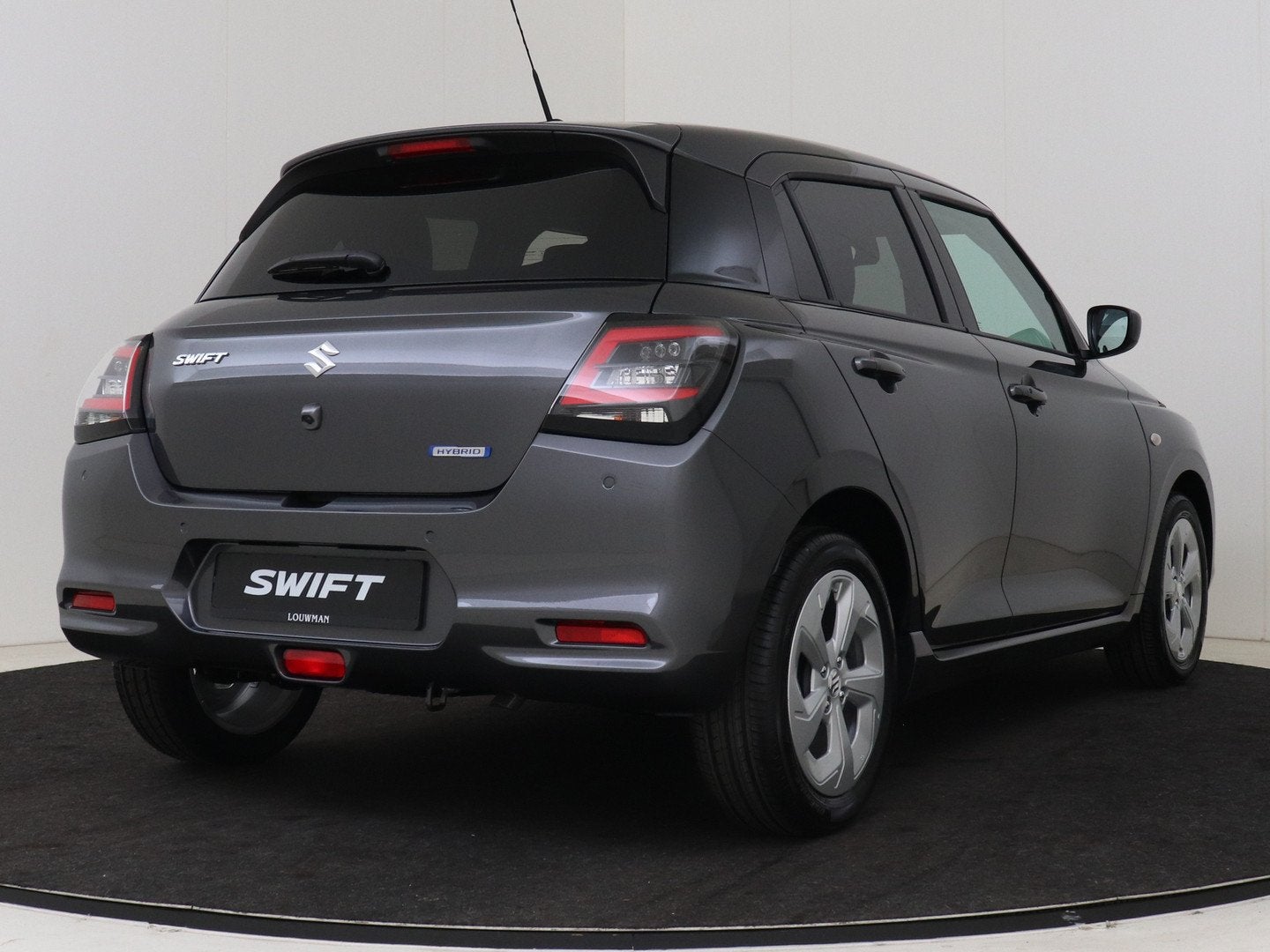 Suzuki Swift 1.2 Select Smart Hybrid | 16" Velgen | Stoelver, Voorwielaandrijving, 12 maanden, Stof, Zwart