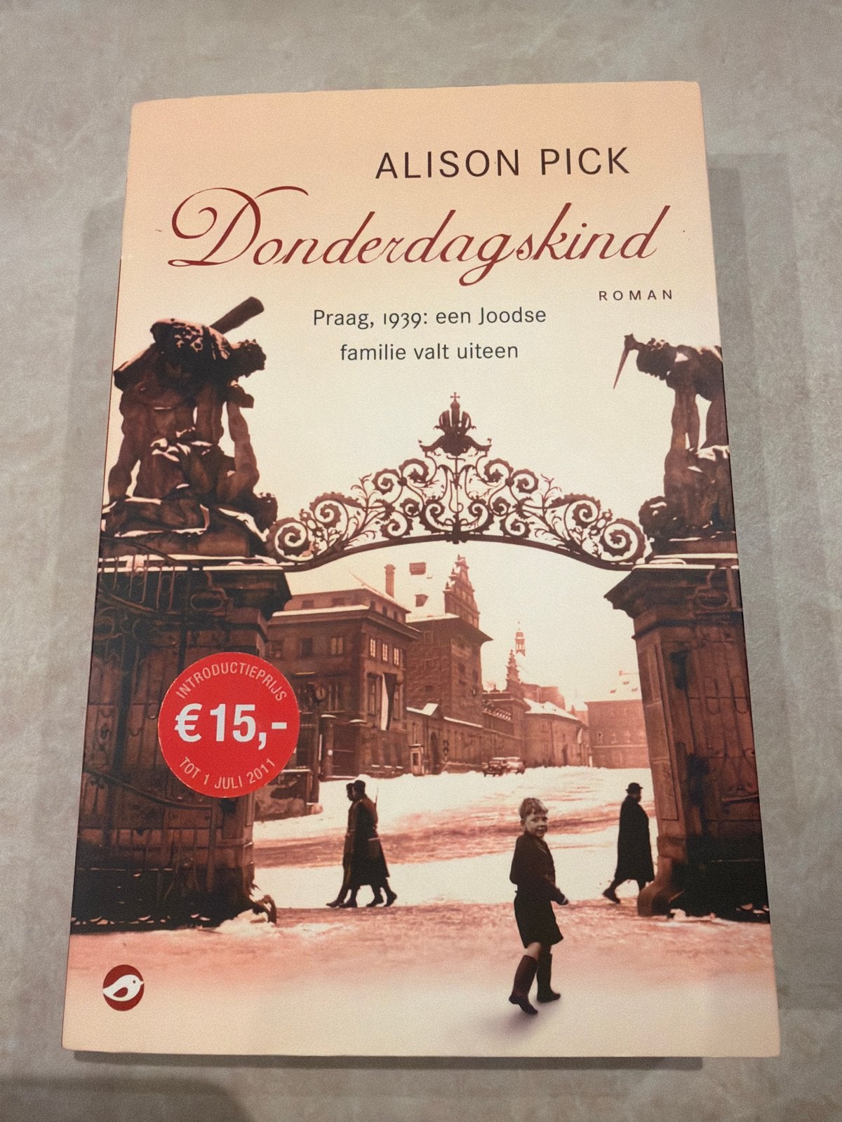 Alison Pick - Donderdagskind, Ophalen of Verzenden, Nieuw, Alison Pick
