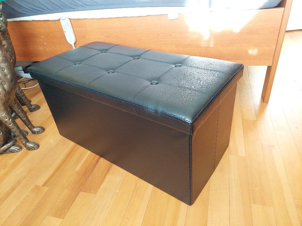 Dekenkist / Geheel gestoffeerd met kunstleder / Speelgoed?, Ophalen, Overige materialen, Minder dan 50 cm, Zo goed als nieuw