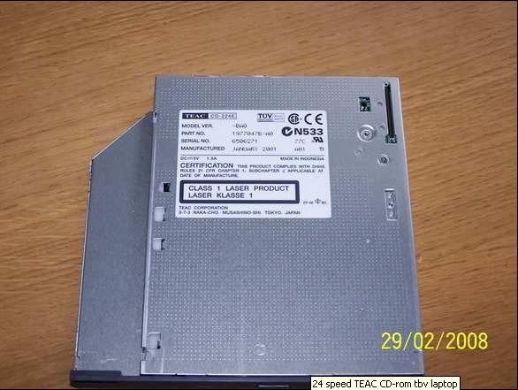 TEAC CD-Drive (CD-224E) voor Laptops, Computers en Software, Optische drives, Intern, Gebruikt, Ophalen of Verzenden, Windows