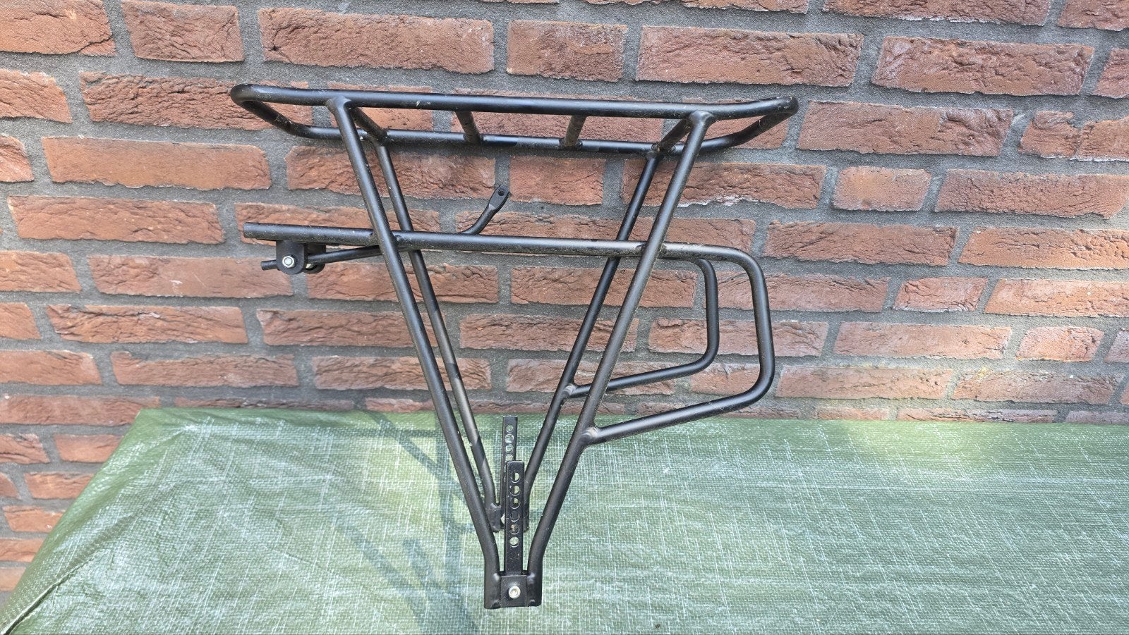 Aluminium zwarte fietsendrager voor bagage, Fietsen en Brommers, Fietsaccessoires | Bagagedragers, Gebruikt, Ophalen of Verzenden