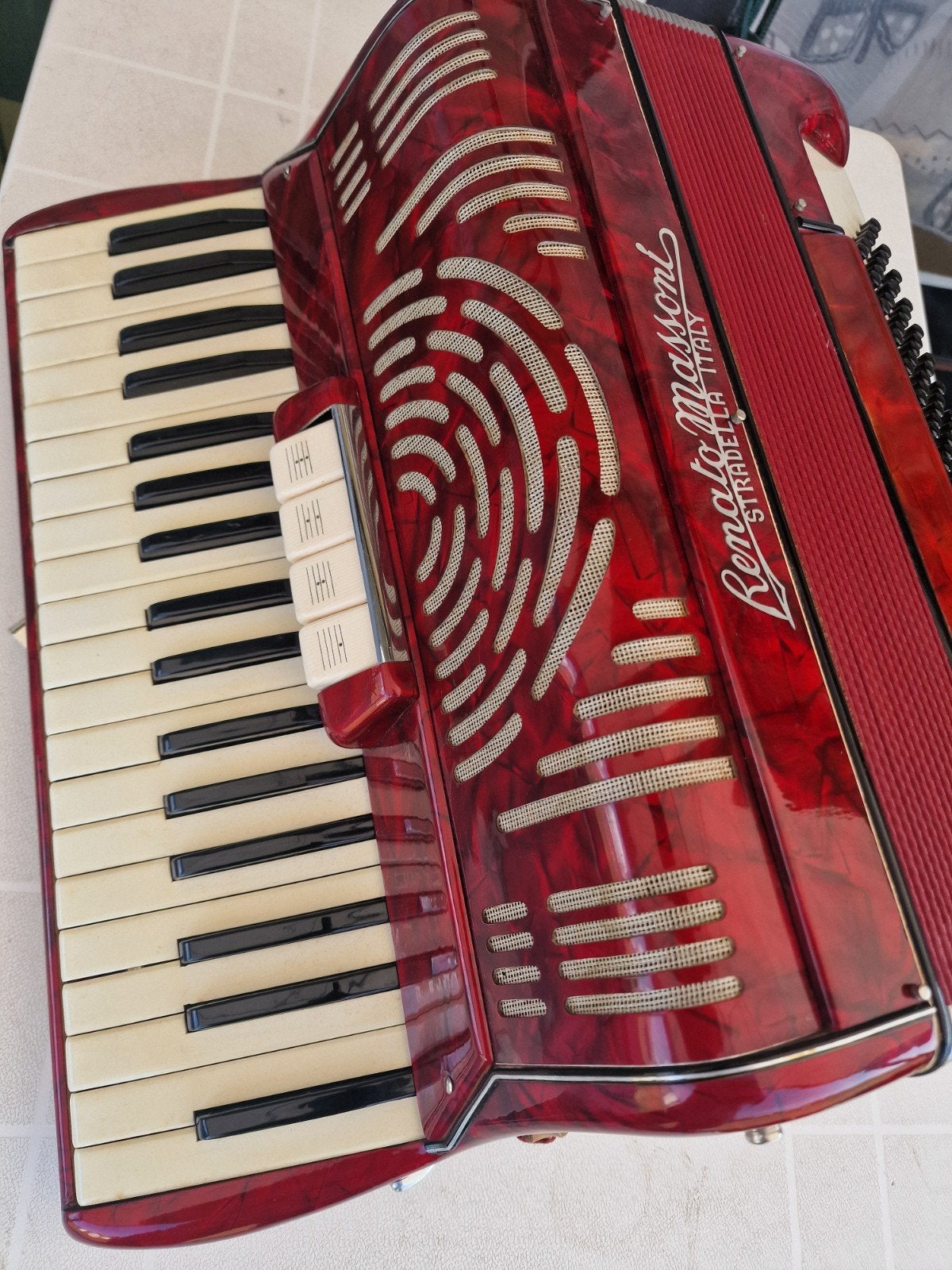 acordeon, Gebruikt, Overige formaten, Met koffer, Toetsaccordeon
