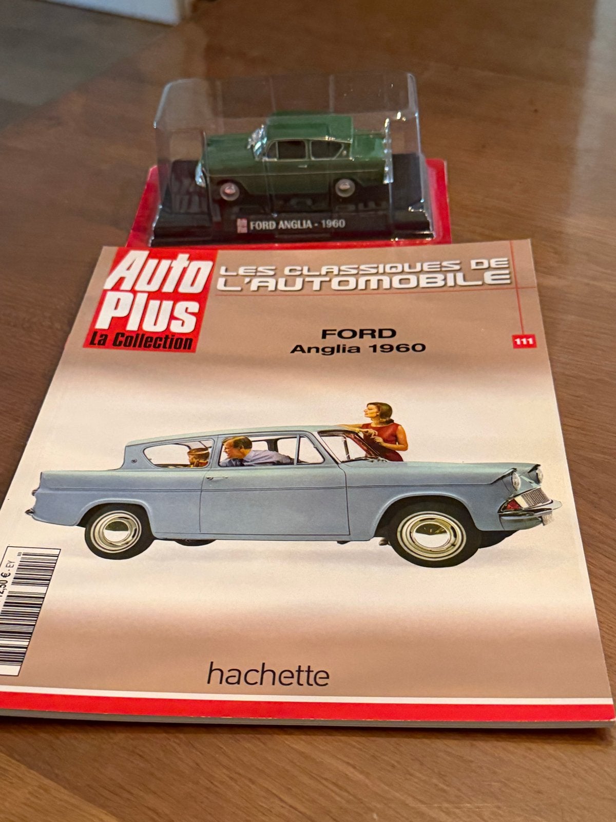 Ford Anglia 1960 modelauto met tijdschrift, Ophalen of Verzenden, Nieuw, Overige typen