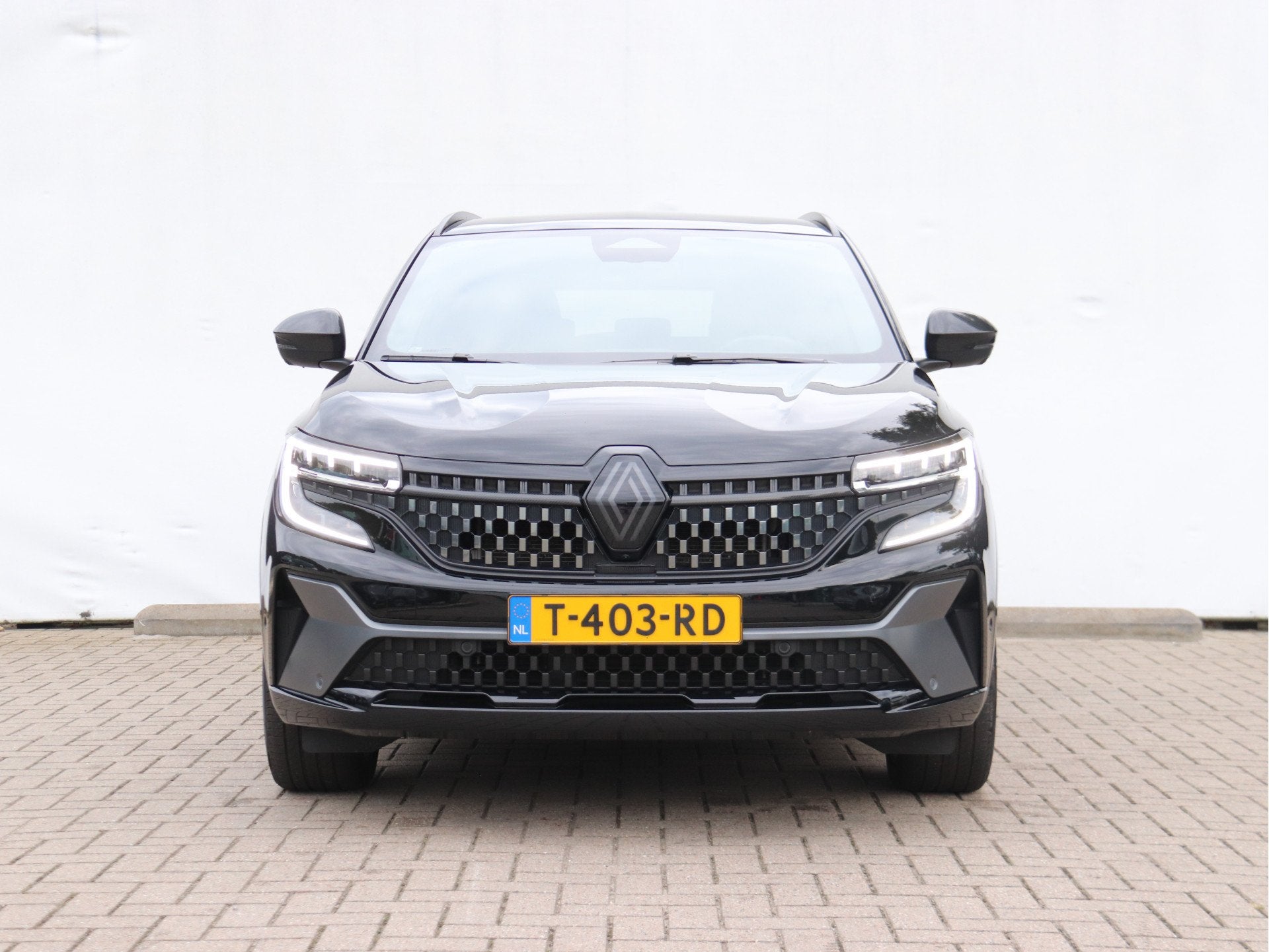 Renault Austral 1.2 E-Tech full hybrid 200 iconic esprit Alp, Auto's, Gebruikt, Euro 6, 1199 cc, Zwart