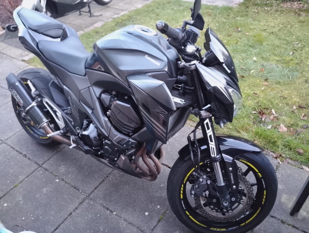 Kawasaki z800, Fietsen en Brommers, Kawasaki, Ophalen of Verzenden, Benzine