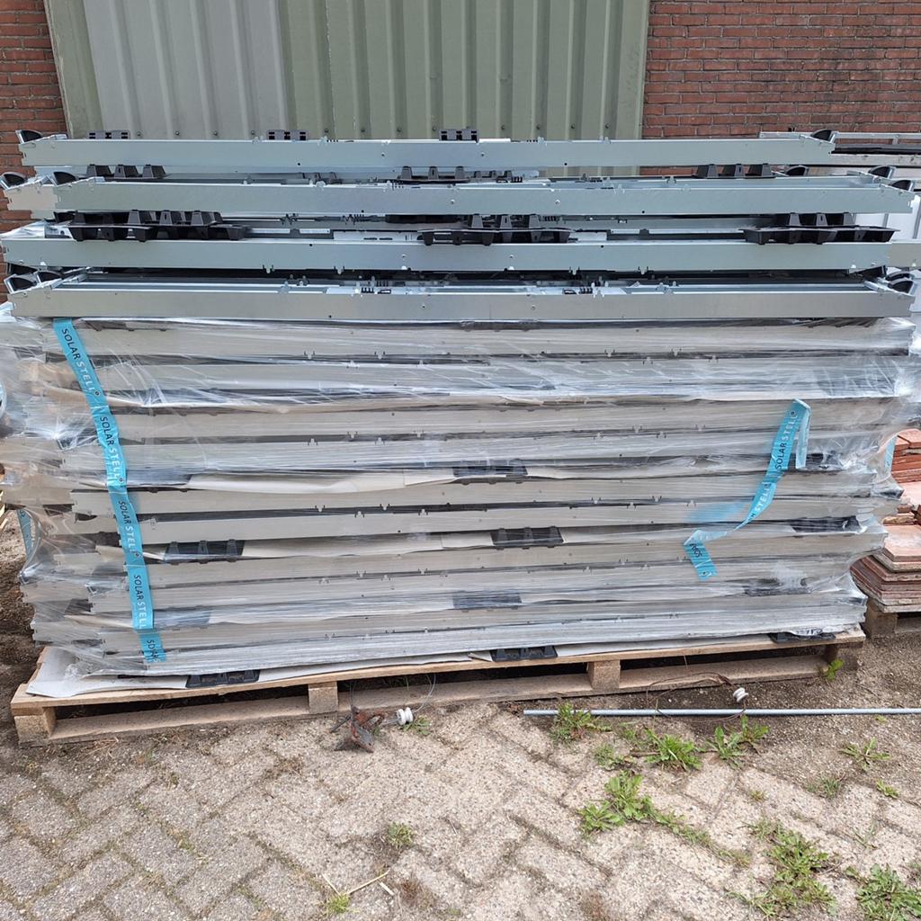 Partij zonnepanelen plat dak steunen, Doe-het-zelf en Verbouw, Steigers, Ophalen, Overige typen, Minder dan 2 meter